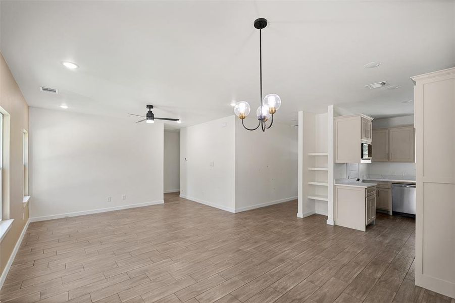Spacious, unfurnished interior of a new home in , Mabank (Image 20).
