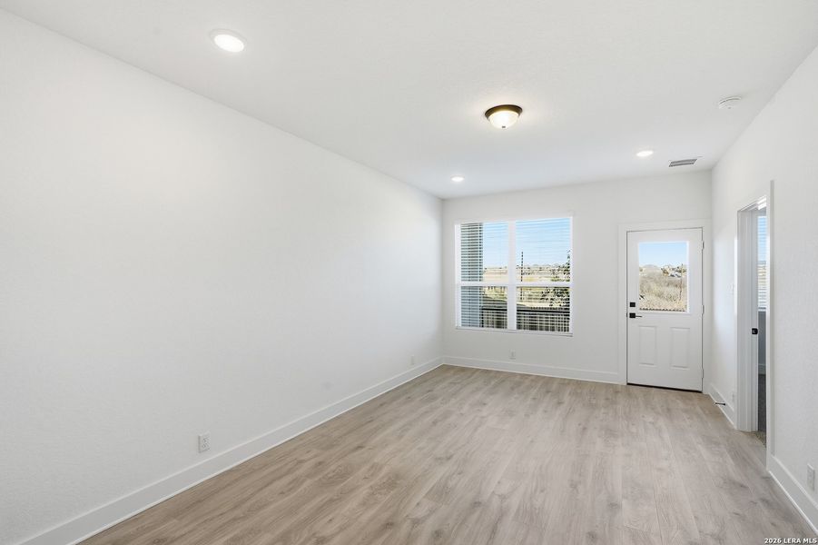 Spacious, unfurnished interior of a new home in Prominence, San Antonio (Image 21).