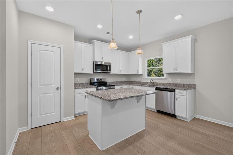 Furnished interior view inside a new home in Southbend, Rome (Image 8).