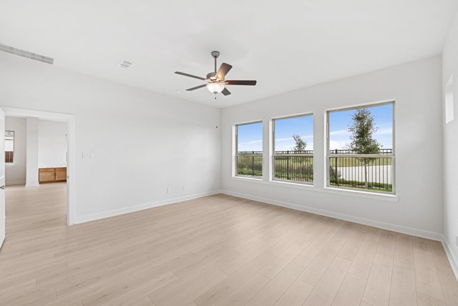 Spacious, unfurnished interior of a new home in Meridiana 55' Homesites, Manvel (Image 24). Spacious, unfurnished interior of a new home in Meridiana 55' Homesites, Manvel (Image 24).