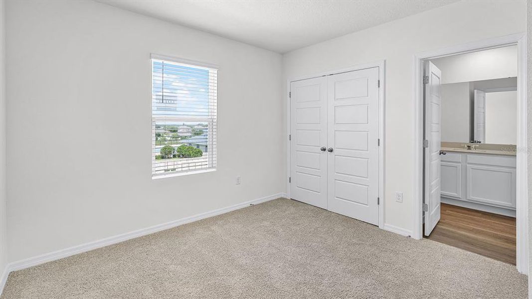 Spacious, unfurnished interior of a new home in Harmony at Lake Eloise, Winter Haven (Image 24).