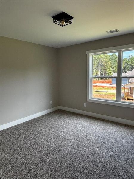 Spacious, unfurnished interior of a new home in , Oxford (Image 9).