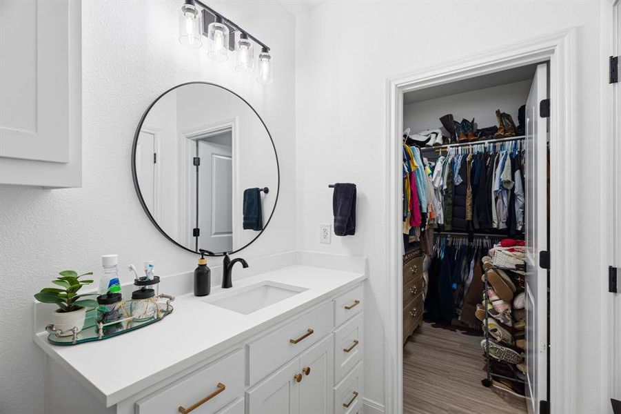 Furnished interior view inside a new home in , Chico (Image 31).
