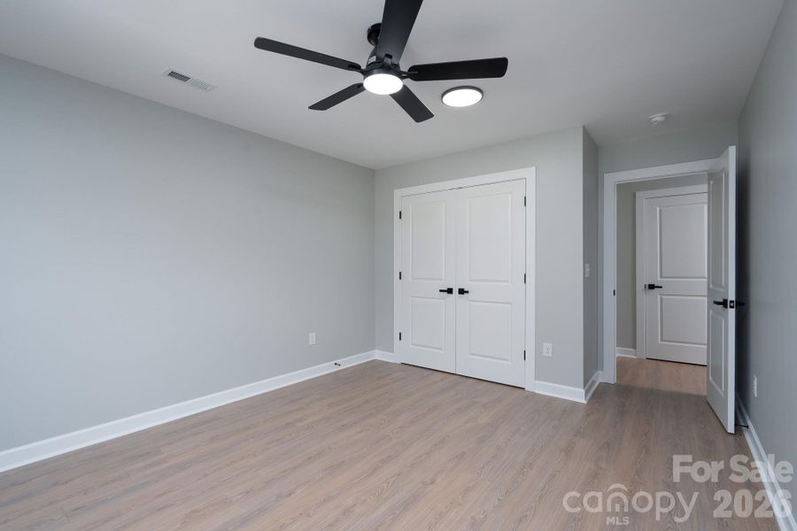 Spacious, unfurnished interior of a new home in , Dallas (Image 36).