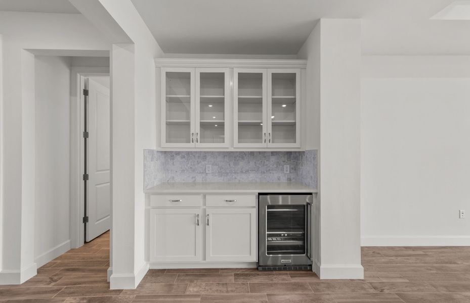 Furnished interior view inside a new home in Del Webb Naples, Immokalee (Image 5).