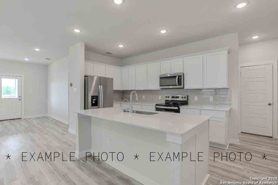 Furnished interior view inside a new home in Mesa Vista, San Antonio (Image 12). Furnished interior view inside a new home in Mesa Vista, San Antonio (Image 12).