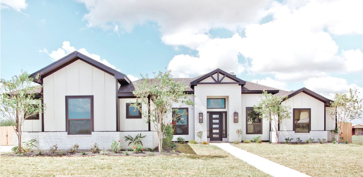Representative exterior photo of a completed home built from the Dominion by Steve Klein Custom Builder in The Ranches at TerraVista, Victoria, TX (Image 1). Representative exterior photo of a completed home built from the Dominion by Steve Klein Custom Builder in The Ranches at TerraVista, Victoria, TX (Image 1).