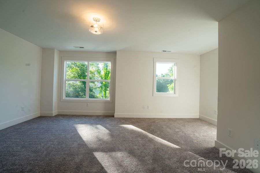Spacious, unfurnished interior of a new home in , Asheville (Image 8).