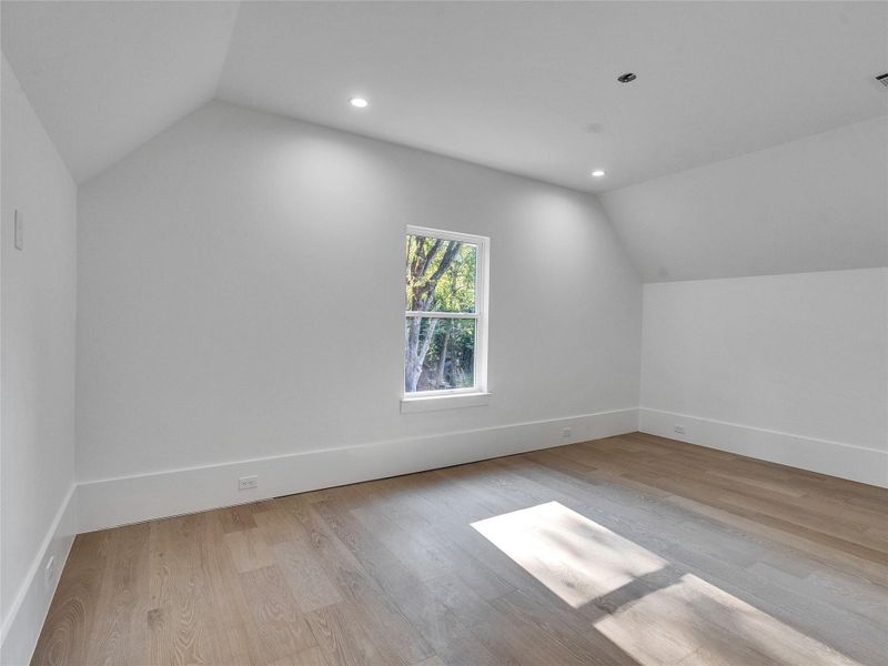 Spacious, unfurnished interior of a new home in , Magnolia (Image 23).