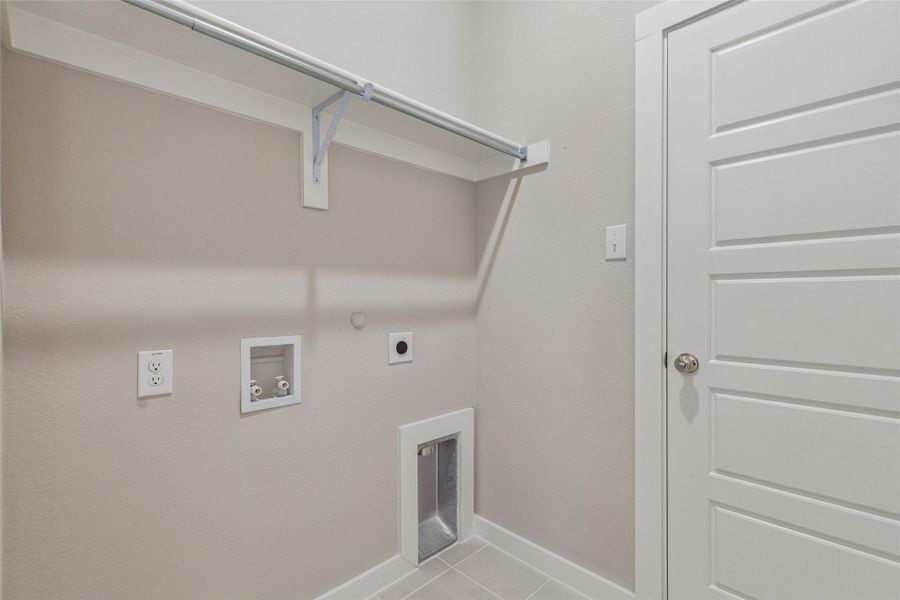 Spacious, unfurnished interior of a new home in Trinity Ranch, Elgin (Image 21). Spacious, unfurnished interior of a new home in Trinity Ranch, Elgin (Image 21).