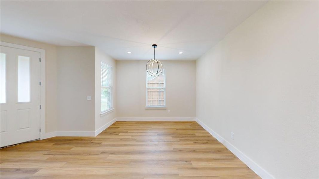 Spacious, unfurnished interior of a new home in , Grand Prairie (Image 17).
