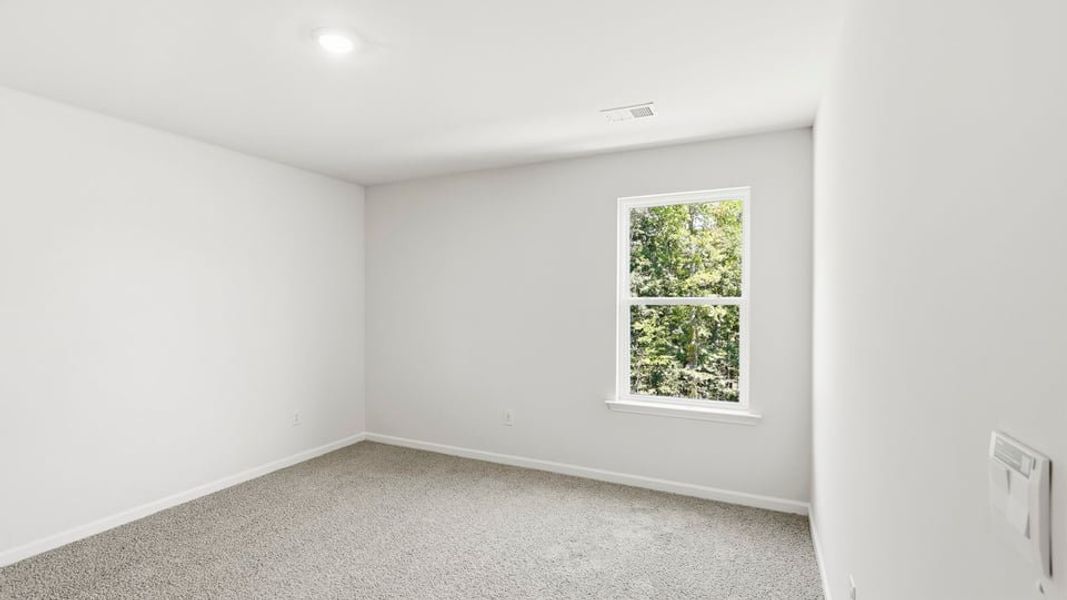 Spacious, unfurnished interior of a new home in Palmetto Valley, Anderson (Image 26).
