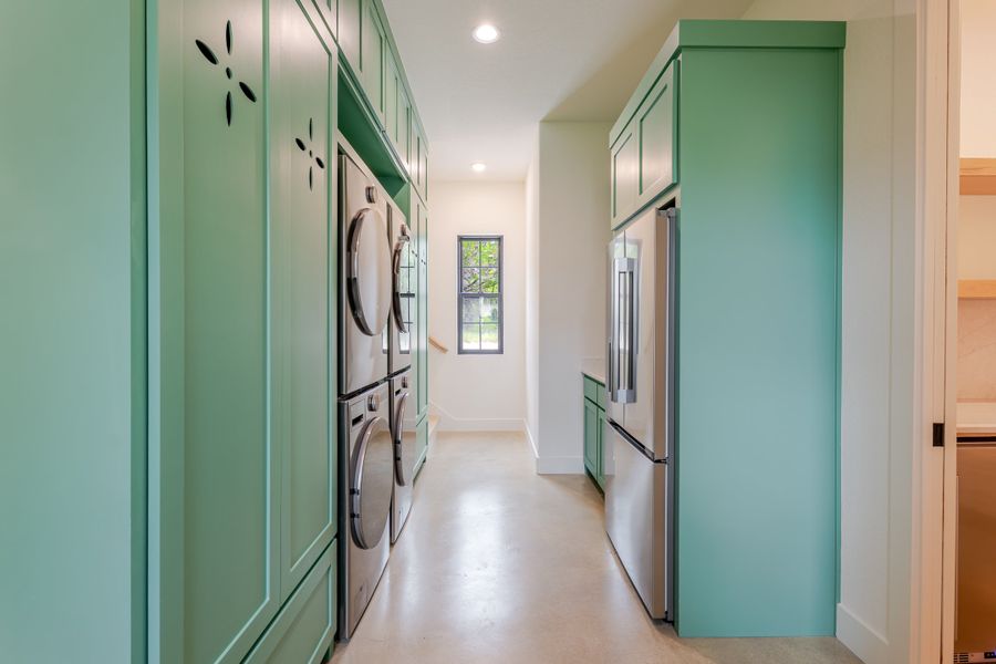 Furnished interior view inside a new home in Eagles Bluff, Weatherford (Image 9).