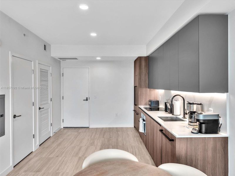 Image 34 of a home in .