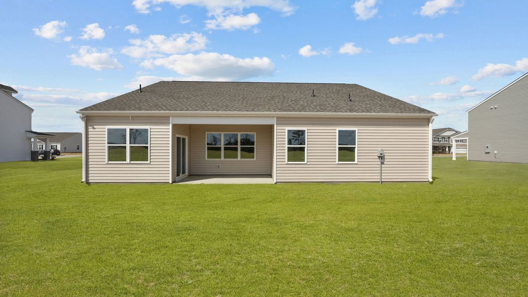 Exterior details and patio area of a home in Dail Farm, Farmville (Image 4).