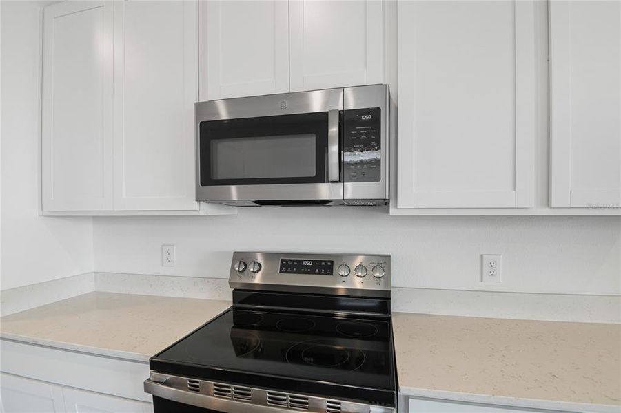 Furnished interior view inside a new home in Seasons at Scenic Terrace, Lake Hamilton (Image 7).