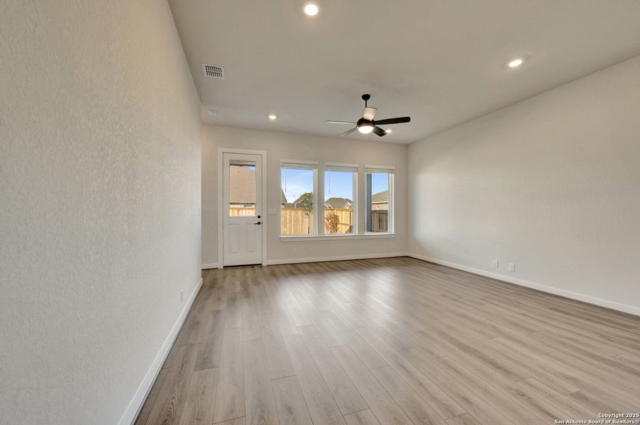 Spacious, unfurnished interior of a new home in Mayfair - Select Classic Series, New Braunfels (Image 22).