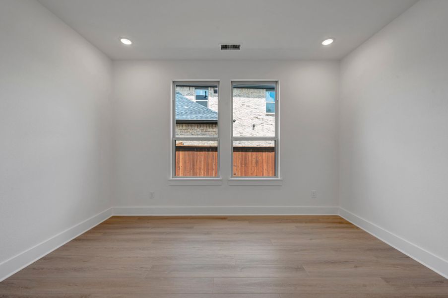 Spacious, unfurnished interior of a new home in Bridgewater, Midlothian (Image 21).