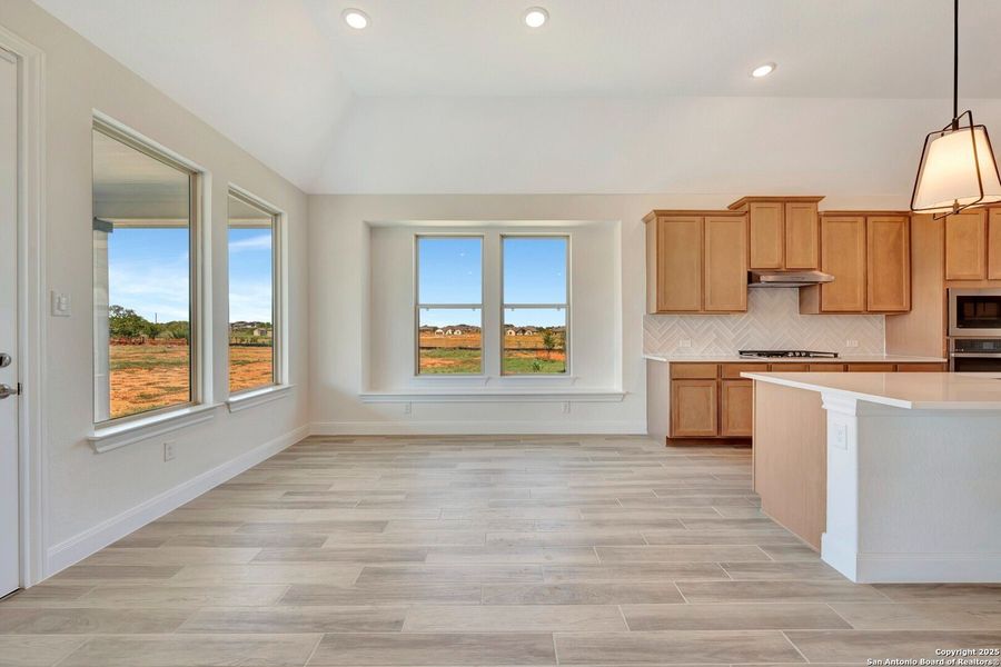 Spacious, unfurnished interior of a new home in Preserve at Annabelle Ranch, San Antonio (Image 22).