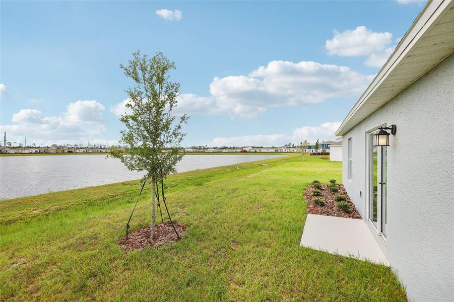 Exterior details and patio area of a home in , Daytona Beach (Image 21).