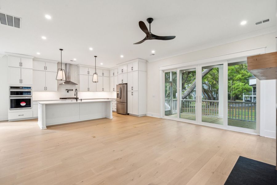 Spacious, unfurnished interior of a new home in , Mount Pleasant (Image 47).