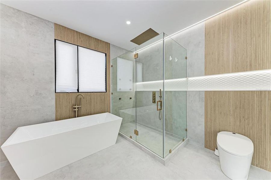 Furnished interior view inside a new home in , Sarasota (Image 38).