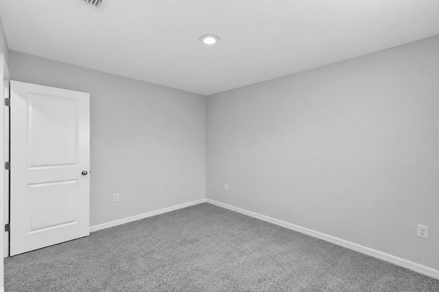 Spacious, unfurnished interior of a new home in Westview Community Group Page, Kissimmee (Image 25).