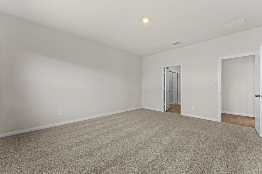 Spacious, unfurnished interior of a new home in Whisper South, San Marcos (Image 19).