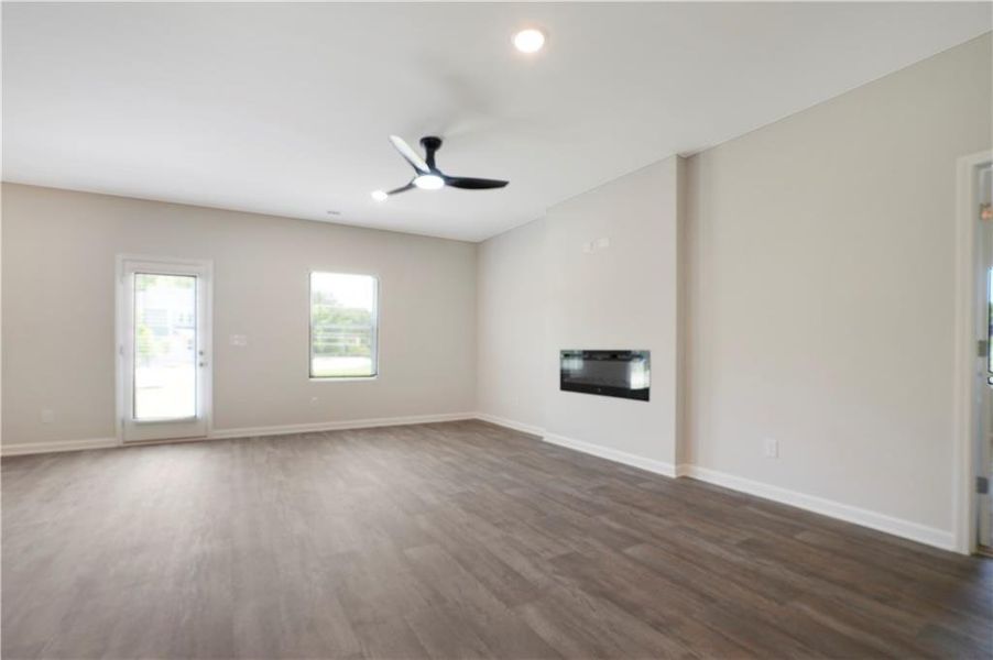 Spacious, unfurnished interior of a new home in Fern Dale, Fairburn (Image 16).