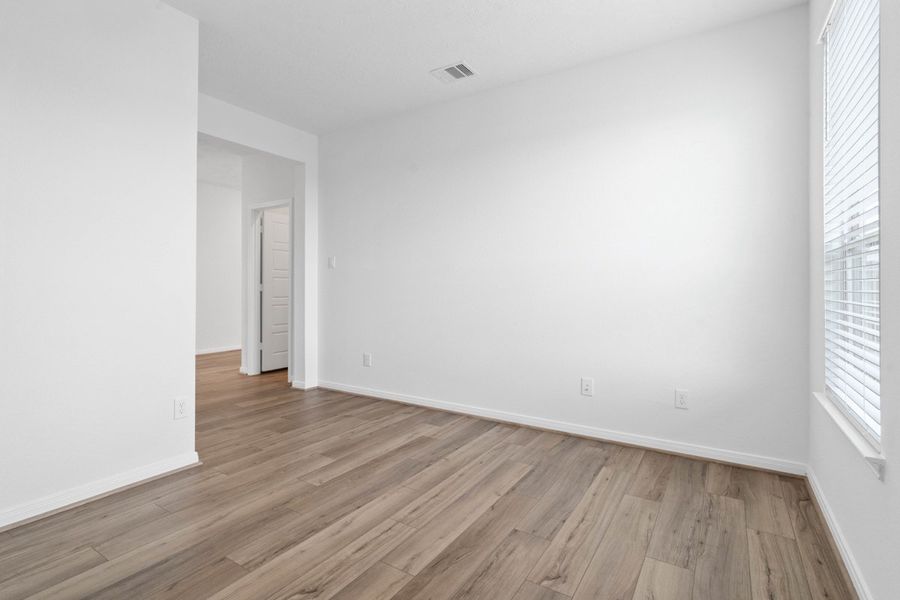 Spacious, unfurnished interior of a new home in Saddlebrook Trails, Beasley (Image 23). Spacious, unfurnished interior of a new home in Saddlebrook Trails, Beasley (Image 23).