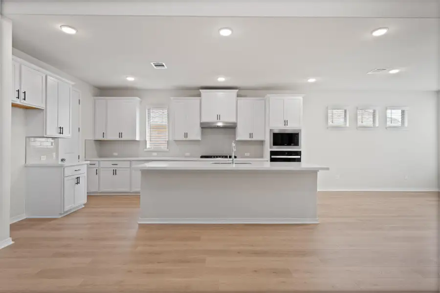 Gorgeous Open Concept Kitchen