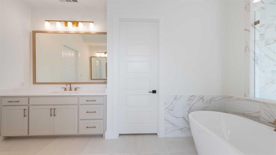 Furnished interior view inside a new home in Adkins Park 70', Hurst (Image 5).