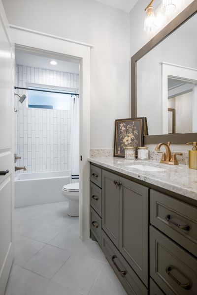 Furnished interior view inside a new home in Windmill Hill, Bryan (Image 6).
