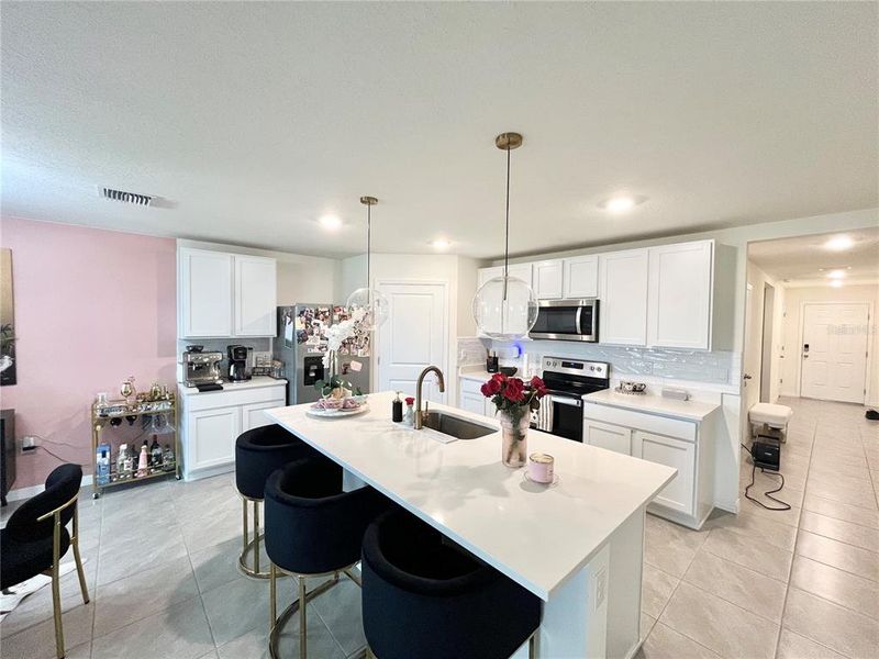 Furnished interior view inside a new home in Ocala Crossings South, Ocala (Image 10).