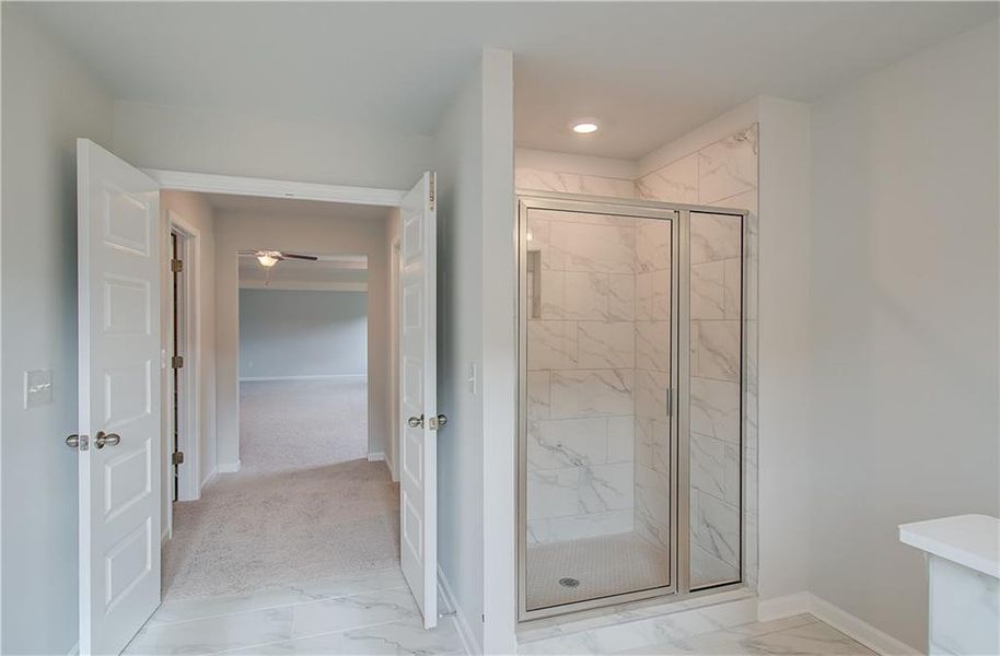 Spacious, unfurnished interior of a new home in Grandview at Millers Mill, Stockbridge (Image 35).