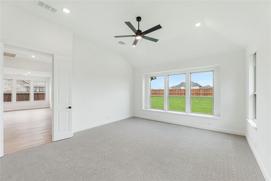 Spacious, unfurnished interior of a new home in Mosaic, Celina (Image 36).