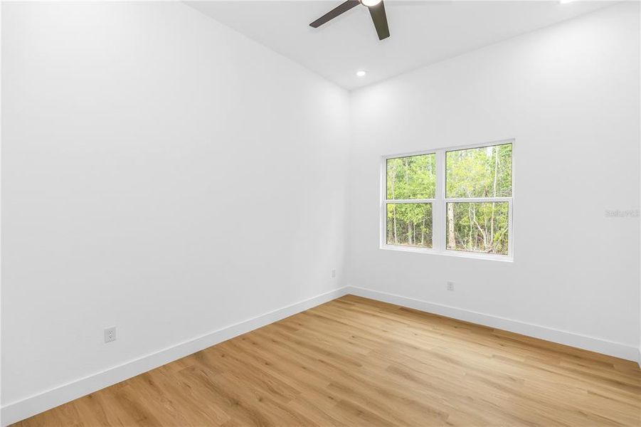 Spacious, unfurnished interior of a new home in , Orlando (Image 39).