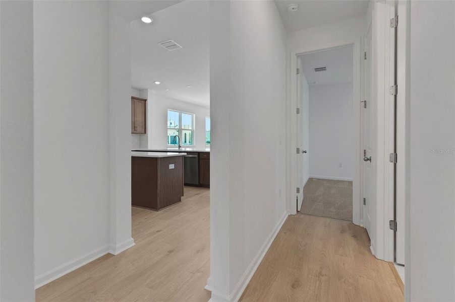 Spacious, unfurnished interior of a new home in Crossroads at Kelly Park, Apopka (Image 43).