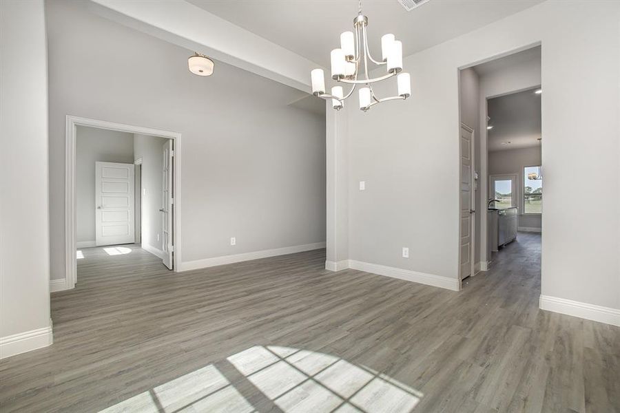 Spacious, unfurnished interior of a new home in , Waxahachie (Image 26).