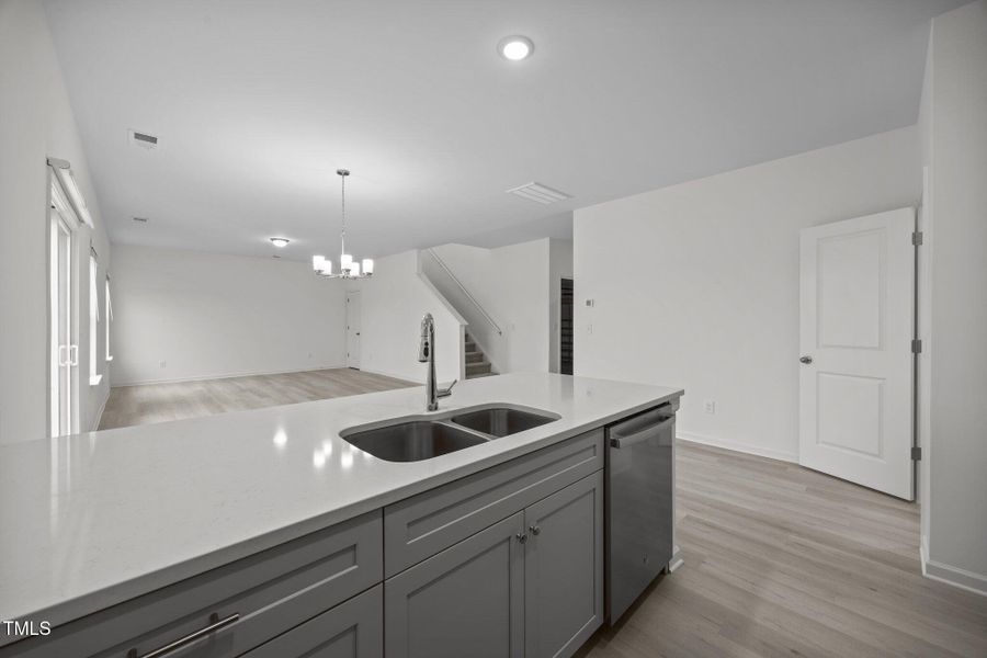 10-web-or-mls-3655 NC 62 Burlington - Ra