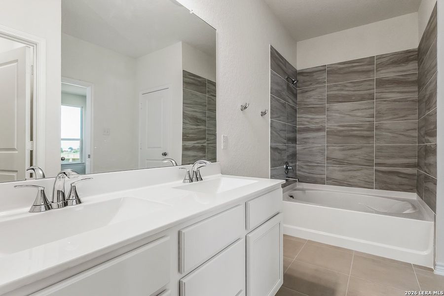 Furnished interior view inside a new home in Woodside Farms, Seguin (Image 4).