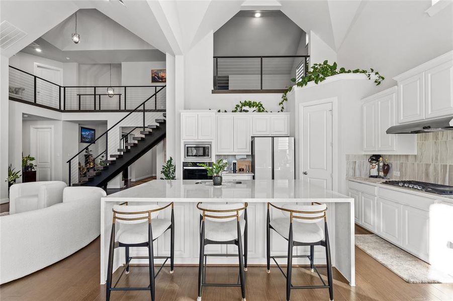 Furnished interior view inside a new home in , Corinth (Image 27).