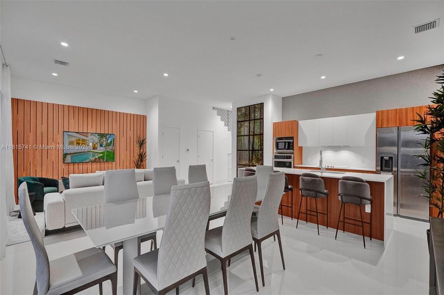 Furnished interior view inside a new home in , Fort Lauderdale (Image 8).