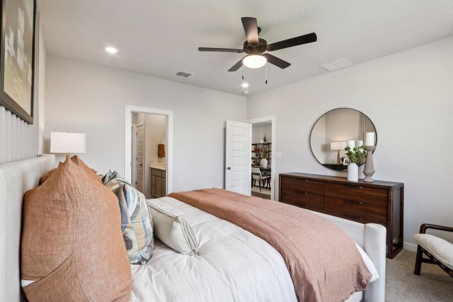 Furnished interior view inside a new home in Trinity Ranch, Elgin (Image 13).