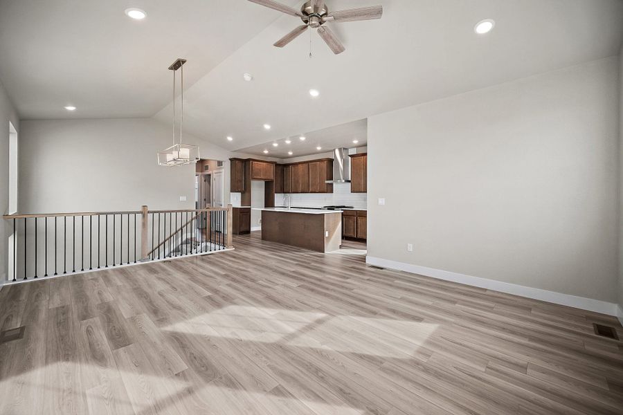 Spacious, unfurnished interior of a new home in Pony Park, Colorado Springs (Image 27).