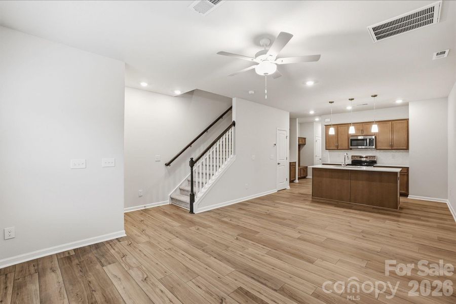Spacious, unfurnished interior of a new home in Sloan Station, Charlotte (Image 15).