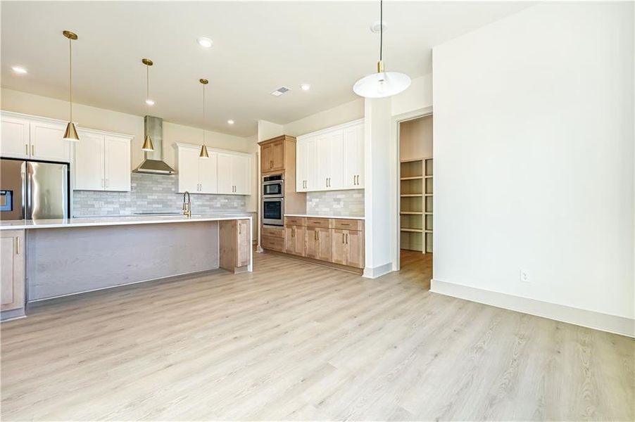 Image 36 of a home in .