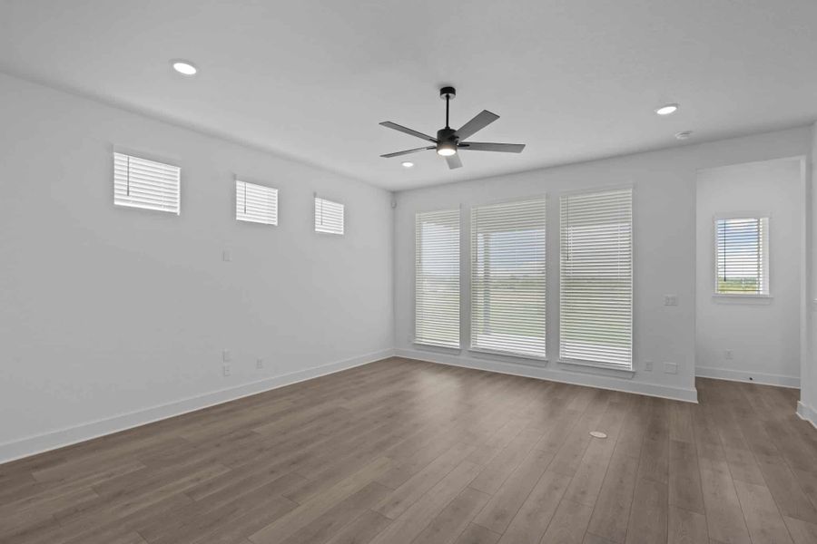 Representative unfurnished interior of a home built from the Cohen by Chesmar Homes in Sienna Lakes, San Antonio (Image 6).