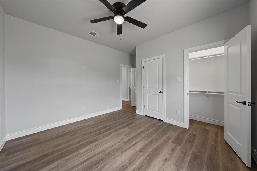 Spacious, unfurnished interior of a new home in , Kosse (Image 18). Spacious, unfurnished interior of a new home in , Kosse (Image 18).