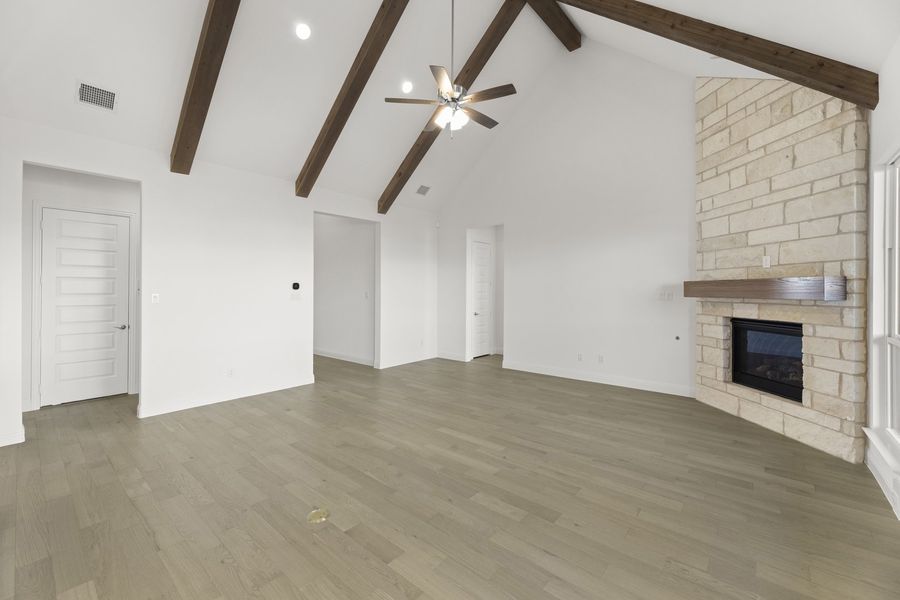 Spacious, unfurnished interior of a new home in Nelson Lake Estates, Rockwall (Image 24).